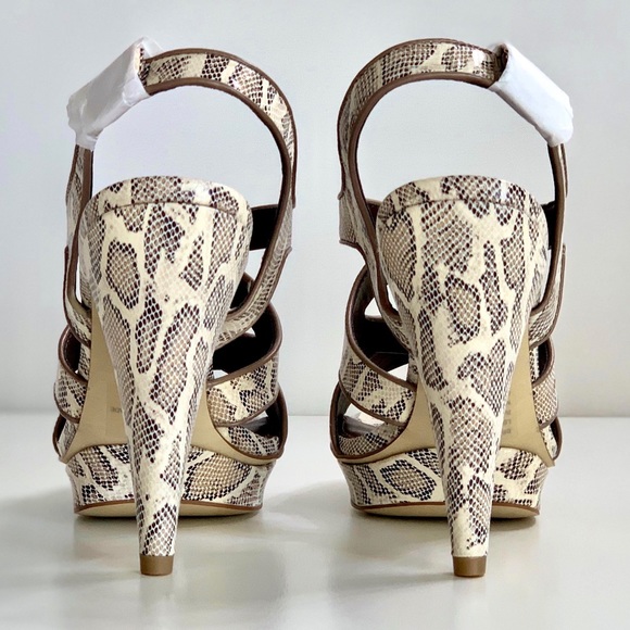 New Genuine Leather Platform Pumps - Picture 5 of 8